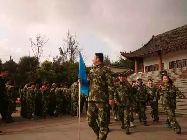 齊心奮進，夢想起航，遠景裝飾2015啟動大會-全員會師
