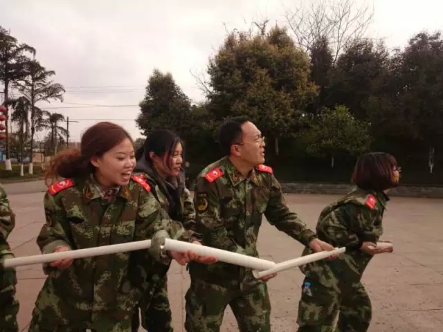 齊心奮進，夢想起航，遠景裝飾2015啟動大會-全員會師