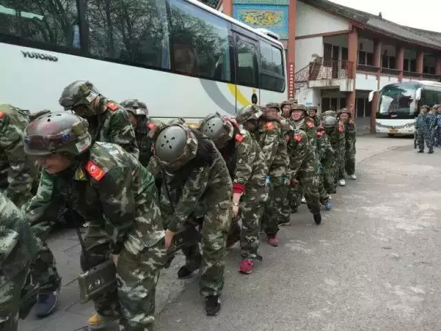齊心奮進，夢想起航，遠景裝飾2015啟動大會-全員會師