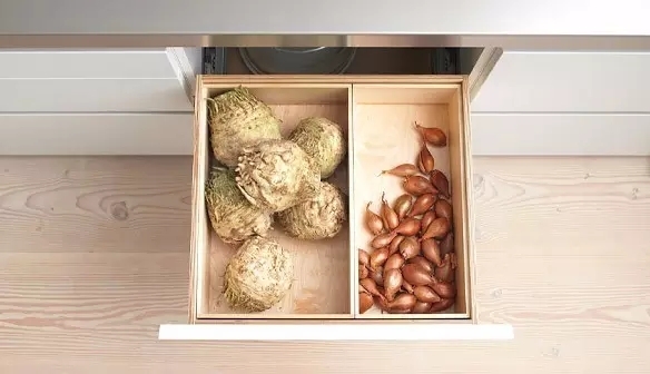這才叫廚房，你那只能叫雜貨堆！